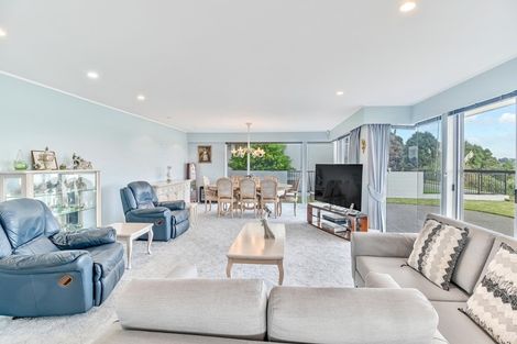 Photo of property in 10 Tytus Place, Conifer Grove, Takanini, 2112