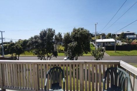 Photo of property in 4 Waitote Street, Castlecliff, Whanganui, 4501