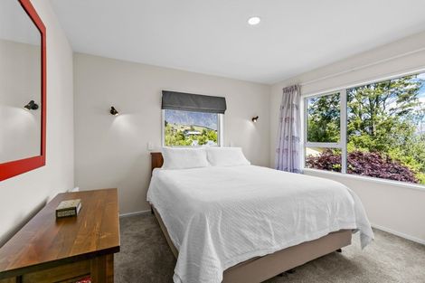 Photo of property in 688 Peninsula Road, Kelvin Heights, Queenstown, 9300