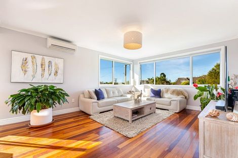 Photo of property in 90 Deep Creek Road, Torbay, Auckland, 0630