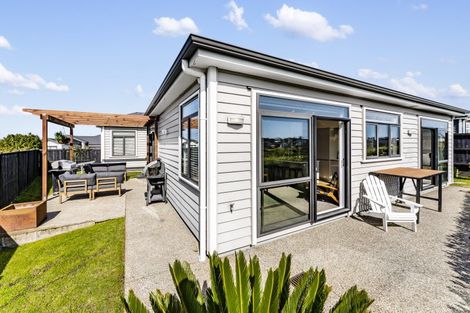 Photo of property in 8 Ara Kakara Avenue, Huapai, Kumeu, 0810