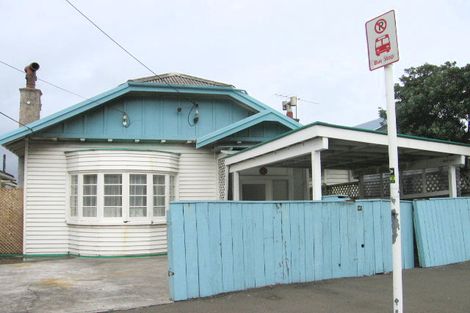 Photo of property in 95 Onepu Road, Lyall Bay, Wellington, 6022