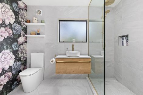 Photo of property in 1/98 Astley Avenue, New Lynn, Auckland, 0600