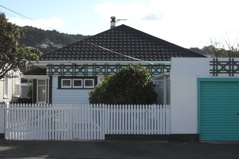 Photo of property in 4 Te Whiti Street, Kilbirnie, Wellington, 6022
