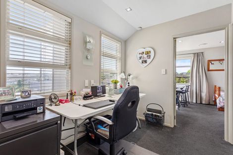 Photo of property in 37 Contour Avenue, Pyes Pa, Tauranga, 3112