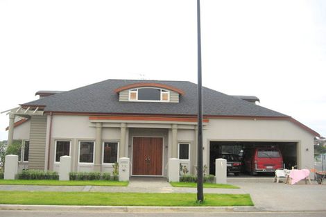 Photo of property in 72 Compass Way, Half Moon Bay, Auckland, 2012