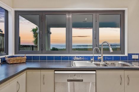 Photo of property in 50 Bannings Way, Hobsonville, Auckland, 0618