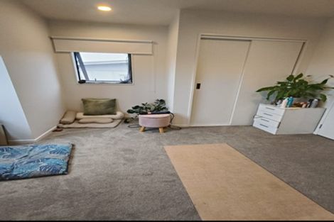 Photo of property in 1/9 Donovan Avenue, Massey, Auckland, 0614