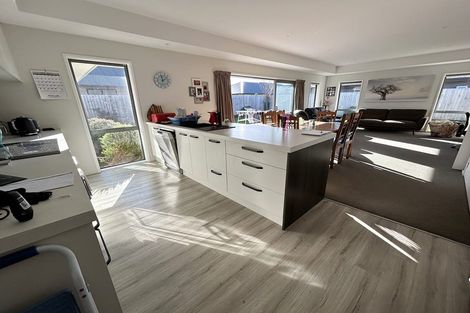 Photo of property in 34 Whincops Road, Halswell, Christchurch, 8025