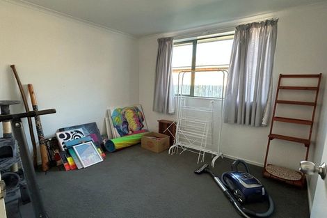Photo of property in 44 Kayes Road, Pukekohe, 2120