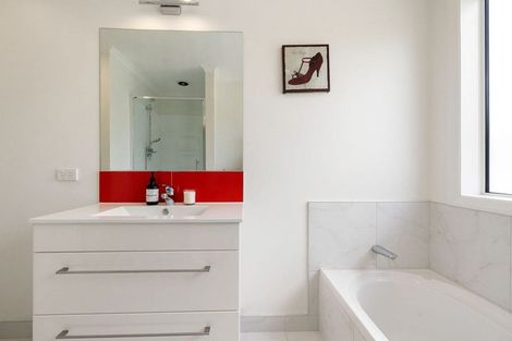 Photo of property in 13 Tiaki Way, Cambridge, 3434