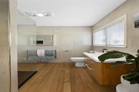 Photo of property in 1/3 Auld Street, Torbay, Auckland, 0630