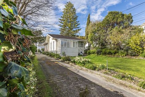 Photo of property in 15a Streatlam Crescent, Strathmore Park, Wellington, 6022