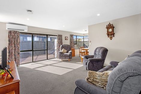 Photo of property in 38 Castletown Place, New Brighton, Christchurch, 8083