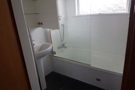 Photo of property in 10 Mcdonald Place, Awapuni, Palmerston North, 4412