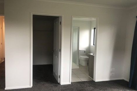 Photo of property in 1 Belcoo Crescent, East Tamaki, Auckland, 2013