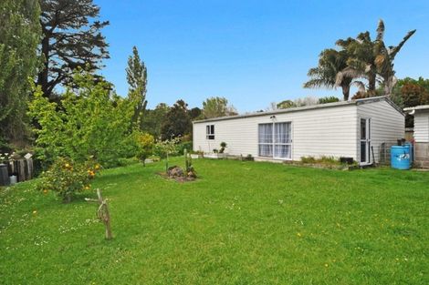 Photo of property in 35 Township Road, Waitakere, Auckland, 0816