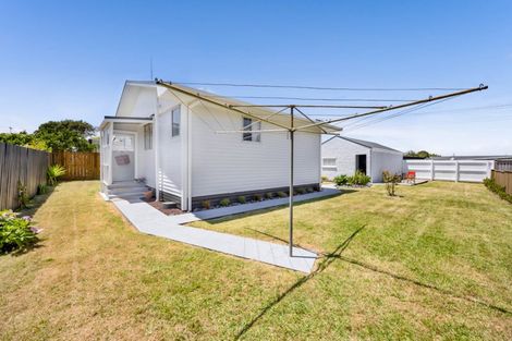Photo of property in 28a Napier Street, Opunake, 4616
