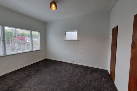 Photo of property in 14 Weona Place, Westmere, Auckland, 1022