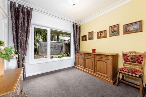 Photo of property in 408b Scenic Drive, Waiatarua, Auckland, 0612