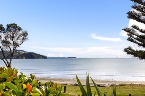 Photo of property in 5 Marine Parade, Orewa, 0931