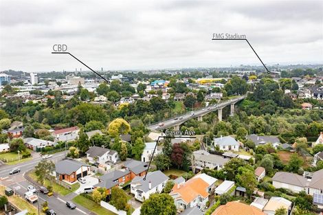 Photo of property in 1 Casey Avenue, Fairfield, Hamilton, 3214