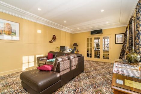 Photo of property in 335 Highgate, Roslyn, Dunedin, 9010