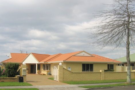 Photo of property in 25 Plateau Heights, Mount Maunganui, 3116