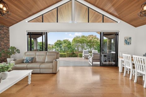 Photo of property in 100 Condor Drive, Pyes Pa, Tauranga, 3112