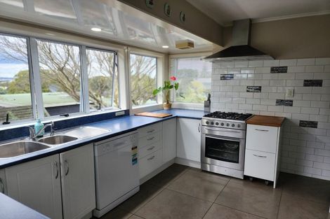 Photo of property in 45 Riverhills Avenue, Pakuranga Heights, Auckland, 2010