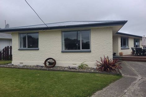 Photo of property in 13 Cargill Street, Waikiwi, Invercargill, 9810