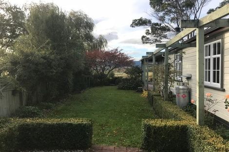 Photo of property in 266 Gladstone Road North, Mosgiel, 9092