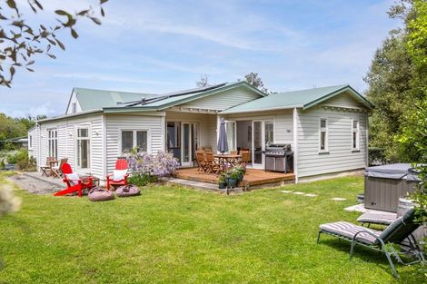 Photo of property in 179 Bidwills Cutting Road, Morison Bush, Greytown, 5794