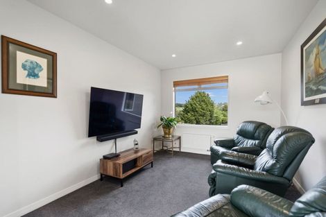 Photo of property in 13 Capstone Place, Te Kamo, Kamo, 0185