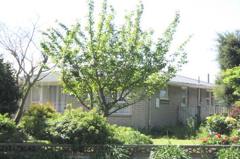 Photo of property in 5 Prestons Road, Redwood, Christchurch, 8051