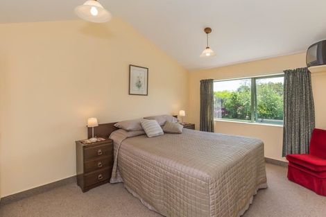 Photo of property in 370 Tararua Road, Levin, 5571