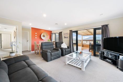 Photo of property in 21 Whitbourne Heights, Manurewa, Auckland, 2105