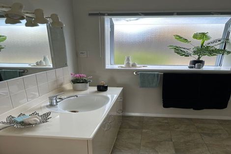 Photo of property in 1/9 Belmere Rise, Farm Cove, Auckland, 2012