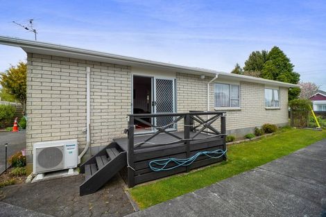 Photo of property in 28 Graham Street, Eltham, 4322