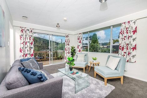 Photo of property in 1/11 Lowry Crescent, Stokes Valley, Lower Hutt, 5019