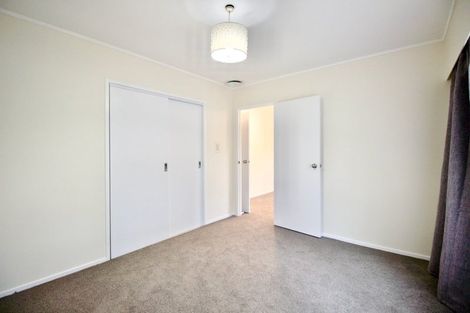 Photo of property in 1/5 Teviot Place, Totara Vale, Auckland, 0629