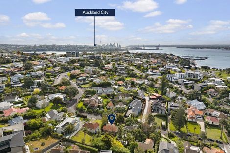 Photo of property in 17 Apihai Street, Orakei, Auckland, 1071