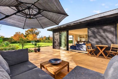 Photo of property in 122c Monument Road, Clevedon, 2582