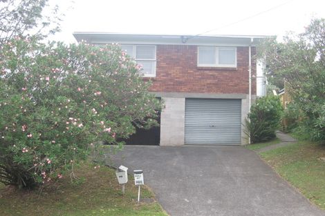 Photo of property in 2/47 Peach Road, Glenfield, Auckland, 0629
