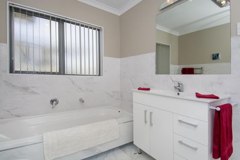 Photo of property in 5 Te Otinga Place, Pyes Pa, Tauranga, 3112