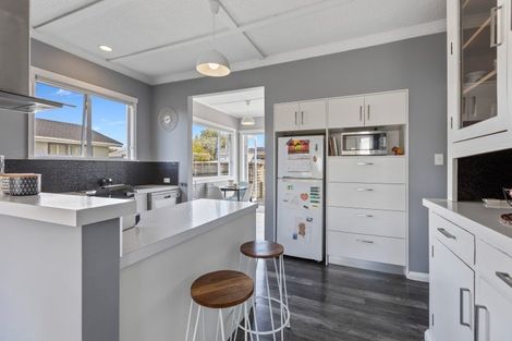 Photo of property in 62 Rewa Street, Inglewood, 4330