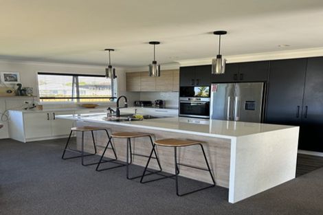 Photo of property in 55 Athenree Road, Athenree, Katikati, 3177