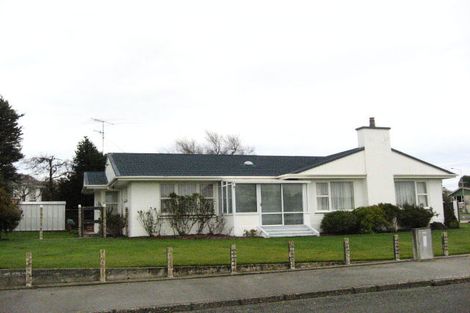 Photo of property in 5 Cruickshank Crescent, Rosedale, Invercargill, 9810