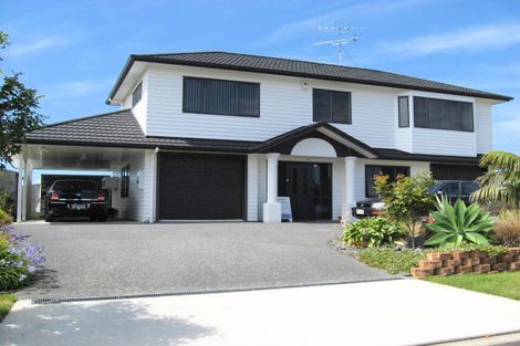Photo of property in 5 Hocken Place, Mangere Bridge, Auckland, 2022