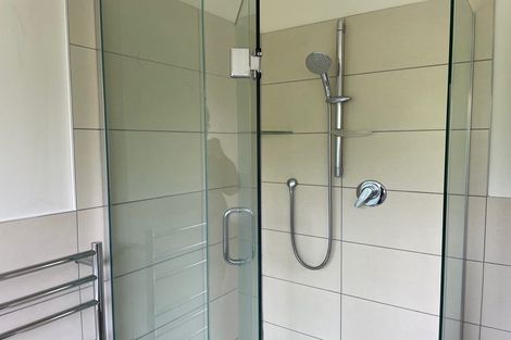 Photo of property in 1/37 Shanaway Rise, Hillcrest, Auckland, 0627